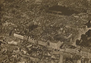 Hádanka známých ulic z nového a vzrušujícího místa, c1935.