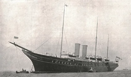 Royal Yacht opouští Cowes, Isle of Wight, 6. srpna 1902.