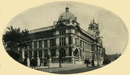 Victoria and Albert Museum, Londýn, 1914.