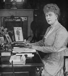 Ovdovělá královna, 1936