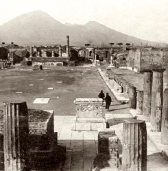 Fórum v Pompejích, Itálie, 1894