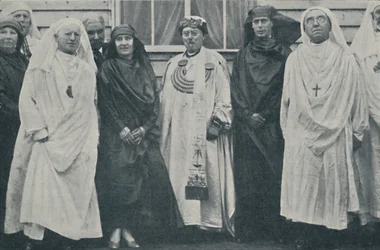 Jejich Veličenstva ve Walesu, 1926, 1937.