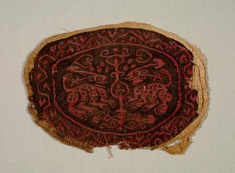 Dvě konfrontovaná zvířata z tuniky, 700-800.