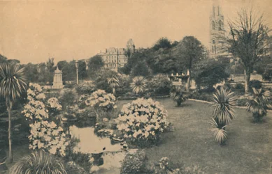 Upper Pleasure Gardens v době rododendronů, 1929