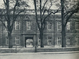 Horní škola, pohled do školního dvora, 1926