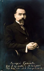 Valery Bryusov , ruský spisovatel a básník, 1910.