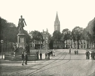 Pohled na náměstí Vyverberg, Haag, Nizozemsko, 1895.