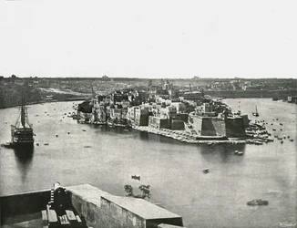 Pohled na přístav, Valletta, Malta, 1895.