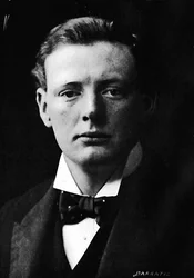 Winston Churchill přibližně v době, kdy poprvé vstoupil do parlamentu, c1901, 1945