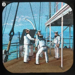 Práce na třílibrovém - H.M.S. Blake, c1900.