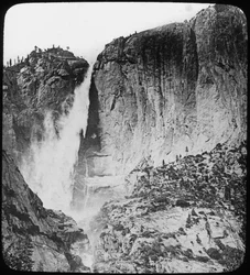 Yosemitské vodopády, Yosemitský národní park, Kalifornie, Spojené státy, konec 19. nebo začátek 20. století