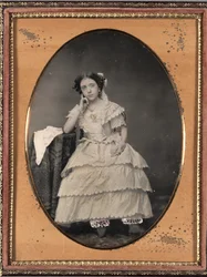 Mladá žena v Bloomers, c. 1855.