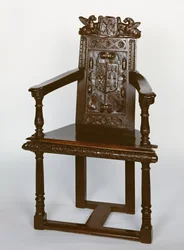 Anglická židle caquetoire ve francouzském stylu, zimostrázové dřevo, konec 16. století