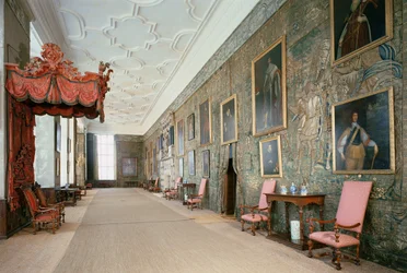 Hardwick Hall (1590-97), interiér Long Gallery, Derbyshire, Velká Británie