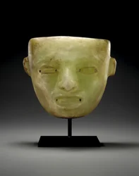 Kamenná maska z Teotihuacánu, c. 450-650