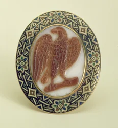 Cameo orla na větvi, sicilský, kolem 1240 (sardonyx)