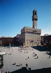 Exteriér Palazzo Vecchio navržený Arnolfem di Cambio
