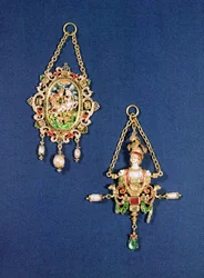 Oválný drahokam s přívěskem zobrazující sv. Jiří zabíjející draka, Severní Evropa, kolem 1600; Klenot s přívěskem v podobě busty Minervy, jižní Německo, kolem roku 1570