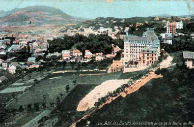 Rhone Alpes, Savoie (73), Aix les Bains (Aix-les-Bains): celkový pohled převzatý z Roche du Roi - Pohlednice z konce 19.-20.