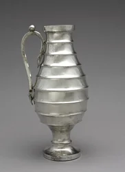 Stupňovaný džbán, 400-600