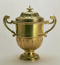 Dvouuchý pohár a kryt, Jacob Margas (1687-c.1725), Londýn