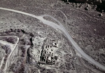 Pohled na starověké sídliště Anasaziů, Národní historický park kultury Chaco, kaňon Chaco, Nové Mexiko, Spojené státy americké, anasazijská civilizace