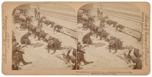 "The Gallant 25th Preparing to Embark for Cuba", 1898 (foto)