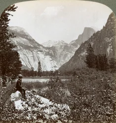North Dome, Half Dome and Clouds Rest, Yosemite Valley, Kalifornie, USA, 1902