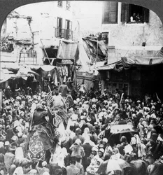 The Holy Carpet Parade s Mahmal, Káhira, Egypt, 1905.