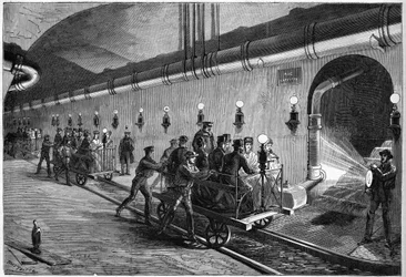 Exkurze v pařížských stokách v roce 1872.