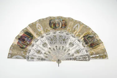 Vějíř, kolem roku 1860, Tištěný a malovaný papír, perleť, zlato, stříbro a měděné kovy a zrcadlo, Výrobce neznámý