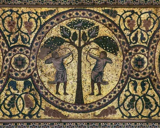 Mozaika královského lovu (zblízka), Fontána, 1165-67