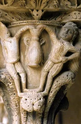 Normanské umění v Monreale (Sicílie): hlavní města Cloitre des Benedictins.