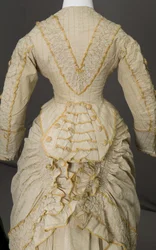 Trousseau šaty