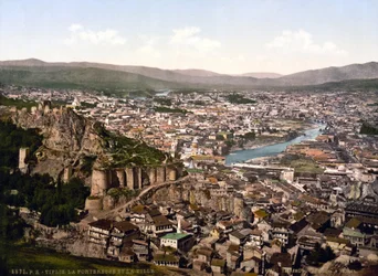 Pohled na Tbilisi (dřívější název Tiflis), hlavní město Gruzínské republiky - cca 1890 Soukromá sbírka