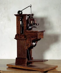 Šicí stroj Barthélemyho Thimonniera (1793-1857). 19. století. Paříž, CNAM