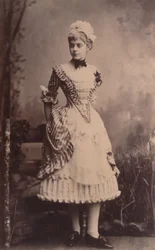 Baronka Marie Alexandrine "Mary" von Vetsera (19. března 1871 - 30. ledna 1889) (fotografie)