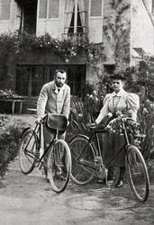 Pierre a Marie Curie ve své zahradě