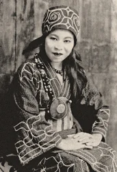 Portrét pirátky Ching Shih (fotografie)