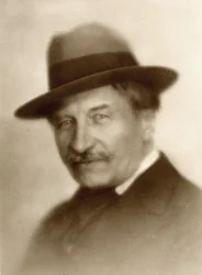Portrét Gustava Charpentiera (1860-1956), francouzského skladatele.
