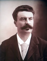 Portrét Guy de Maupassant