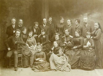 První skupina dramatického divadla ve Varšavě (Varsovie en Pologne) (Polsko). Foto albuminu