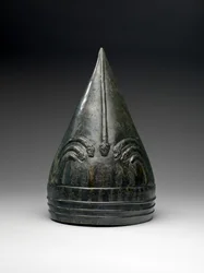 Přilba, 850-700 př.nl (bronzová)
