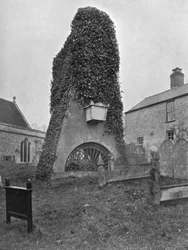 Hrobka nad zemí, Pinner Churchyard, Londýn, 1924-1926