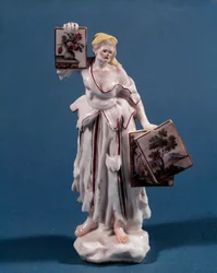 Porcelánová soška představující mladou ženu prodávající nebo vystavující tisky. Benátská škola z 18. století. Paříž, dekorativní umění