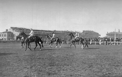 Koně St. Leger před stánkem Doncaster, c1901, 1903