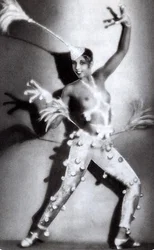 Josephine Bakerová kolem roku 1927