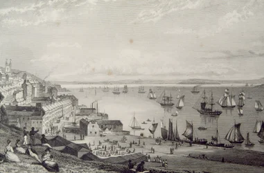 Pohled na přístav Cobh, při pohledu na Rostellan, hrabství Cork, Irsko ve 30. letech 19. století, z „Scenery and Antiquities of Ireland“ od George Virtue, 60. léta 19. století