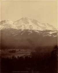 Mount Shasta od Sissonu