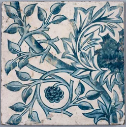 Modrý květinový motiv. Dlaždice, 1870-1880.